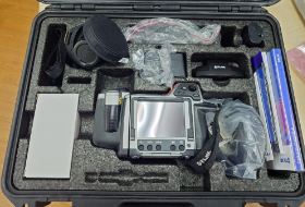FLIR サーモグラフィ 中古