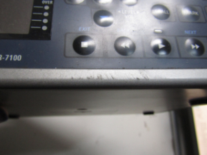 小野測器 本体 擦れ 傷